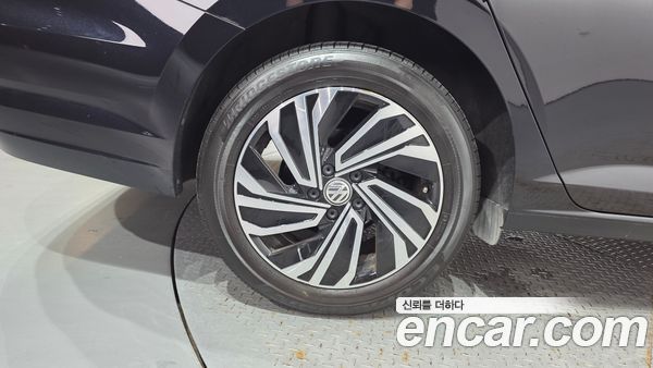 Volkswagen Jetta 2021, фото 5