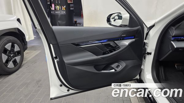 BMW 5 Series 2026, фото 14