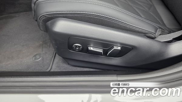 BMW 5 Series 2026, фото 32