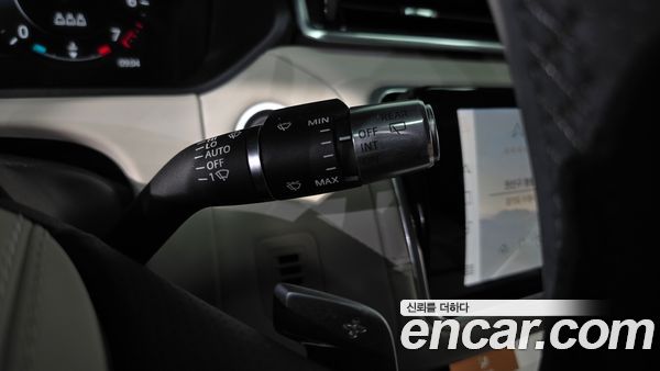 Land Rover Range Rover Velar 2021, фото 26