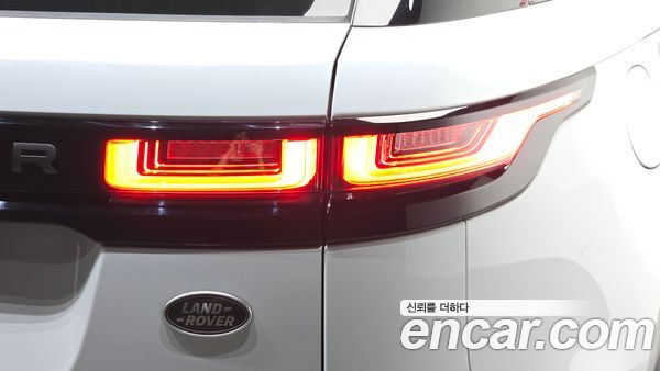 Land Rover Range Rover Velar 2021, фото 9