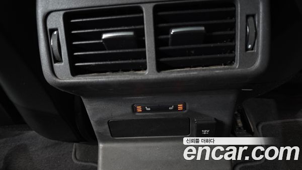 Land Rover Range Rover Velar 2021, фото 31
