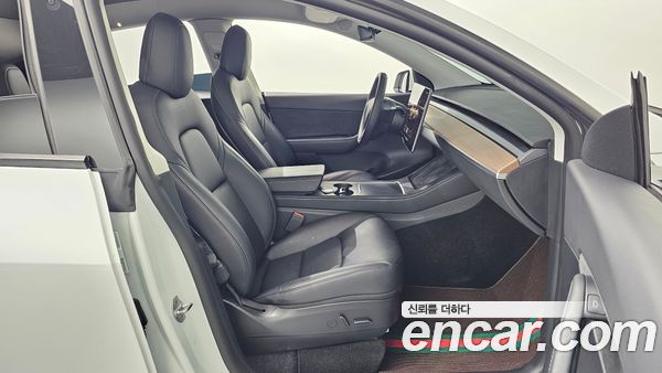 Tesla Model Y 2022, фото 15