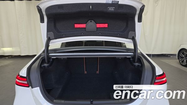 BMW 5 Series 2024, фото 20