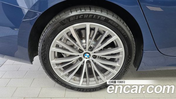 BMW 3 Series 2021, фото 5