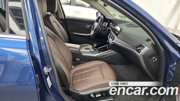 BMW 3 Series 2021, фото 16