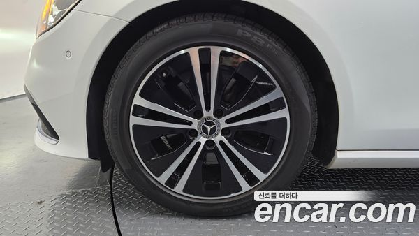 Mercedes-Benz E-Class 2021, фото 4