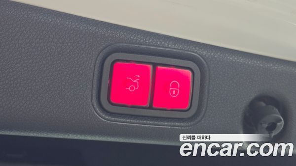 Mercedes-Benz E-Class 2021, фото 30