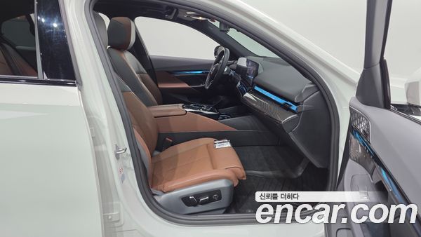 BMW i5 2024, фото 16