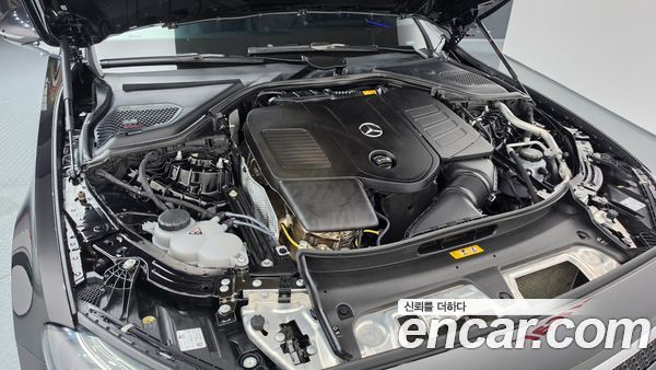 Mercedes-Benz E-Class 2024, фото 5