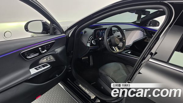 Mercedes-Benz E-Class 2024, фото 12