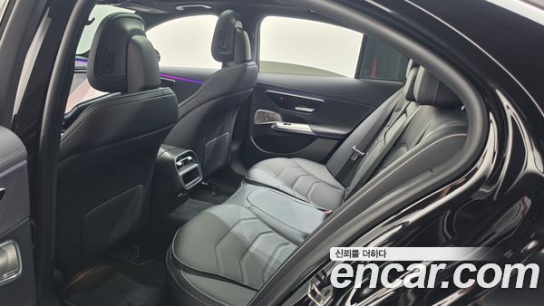 Mercedes-Benz E-Class 2024, фото 25