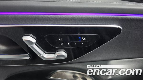 Mercedes-Benz E-Class 2024, фото 29