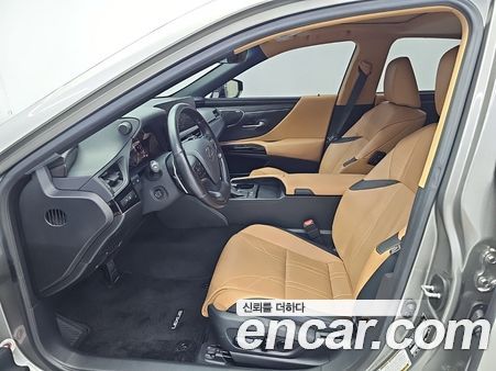 Lexus ES 2025, фото 14