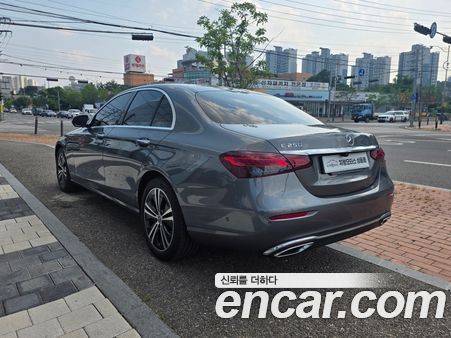 Mercedes-Benz E-Class 2021, фото 5