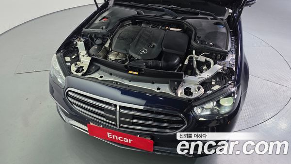 Mercedes-Benz E-Class 2021, фото 6