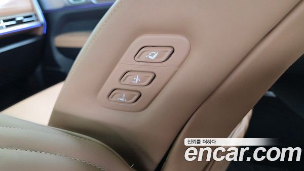 Hyundai Santa Fe 2025, фото 32