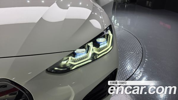 BMW i4 2024, фото 8
