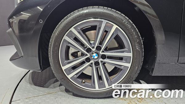 BMW 1 Series 2022, фото 5