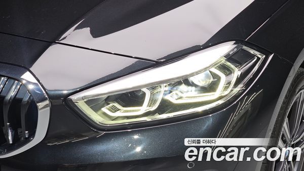BMW 1 Series 2022, фото 8