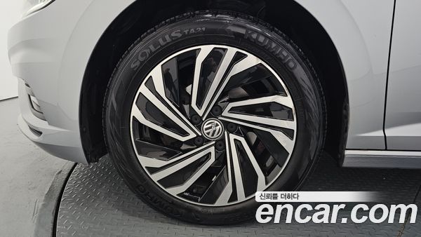 Volkswagen Jetta 2021, фото 5