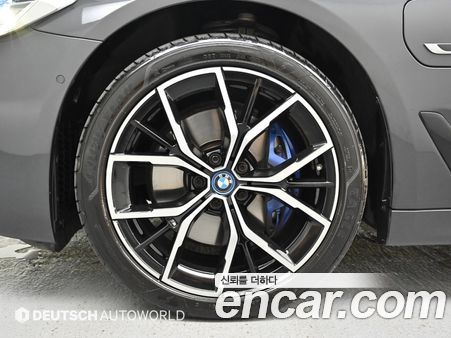 BMW 5 Series 2023, фото 5