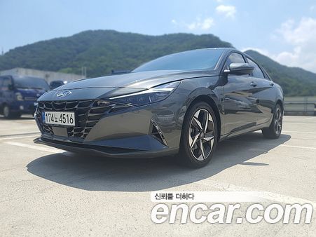 Hyundai Elantra 2023, фото 5