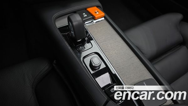Volvo V90 2025, фото 11