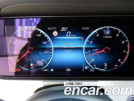 Mercedes-Benz E-Class 2021, фото 9