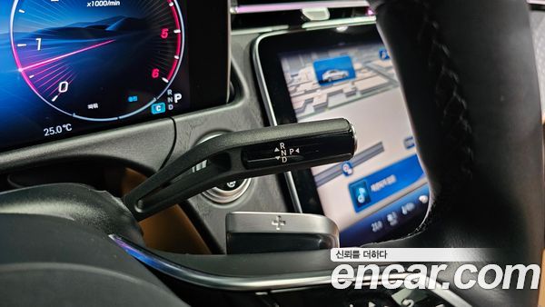 Mercedes-Benz E-Class 2024, фото 9
