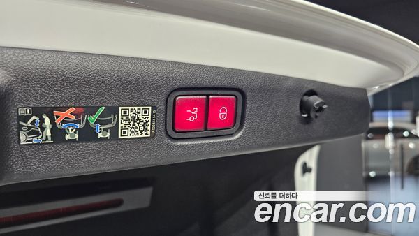 Mercedes-Benz E-Class 2024, фото 20