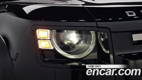 Land Rover Defender 2020, фото 7