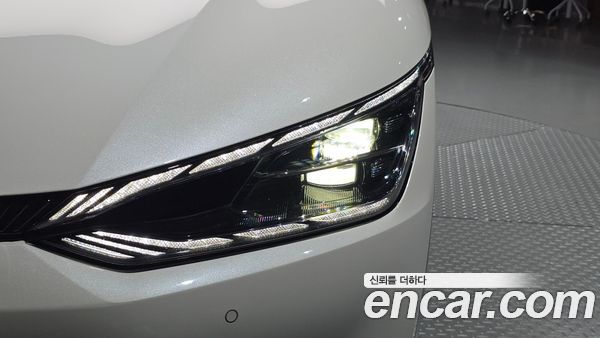 Kia EV6 2022, фото 8