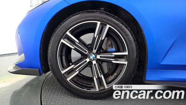 BMW 3 Series 2024, фото 5