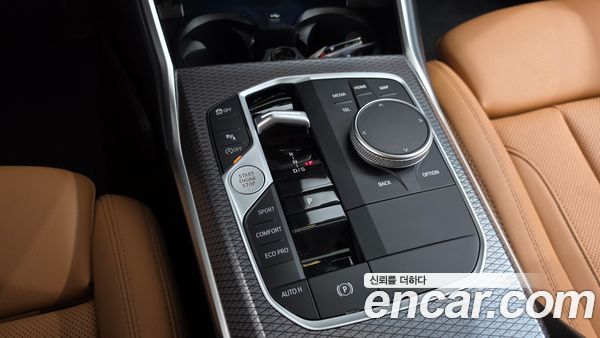 BMW 3 Series 2024, фото 12