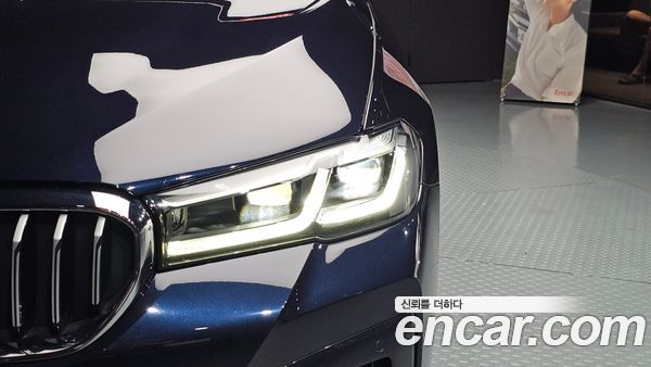BMW 5 Series 2021, фото 7