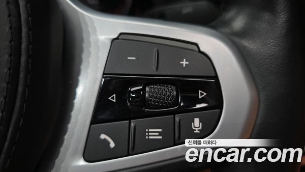 BMW 5 Series 2021, фото 30