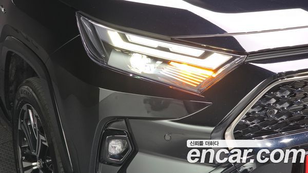 Toyota RAV4 2025, фото 8