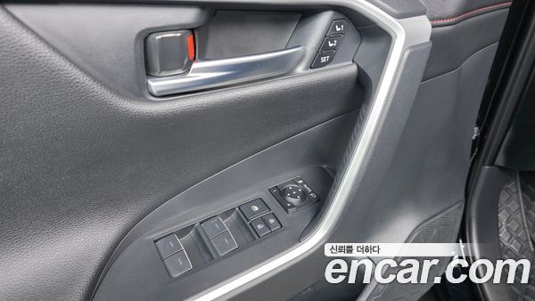 Toyota RAV4 2025, фото 31