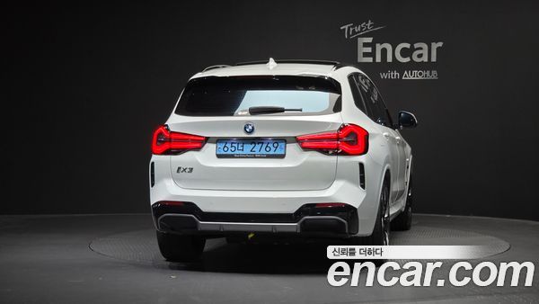 BMW iX3 2023, фото 3