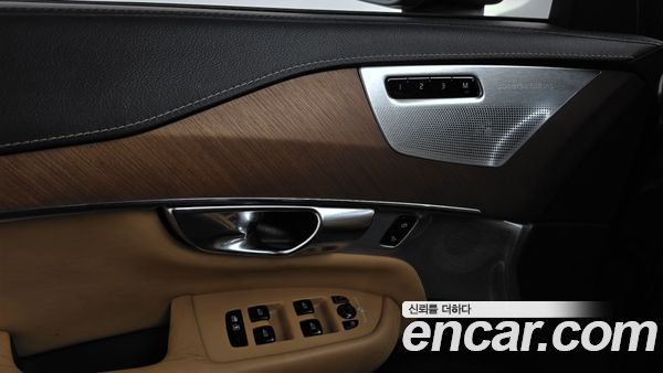 Volvo XC90 2020, фото 26
