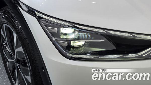 Kia EV6 2023, фото 8