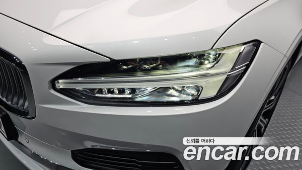 Volvo S90 2025, фото 8