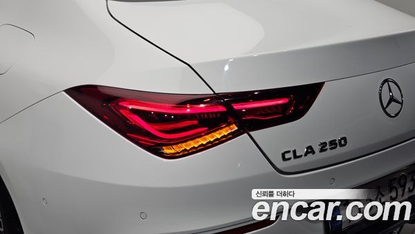 Mercedes-Benz CLA 2021, фото 9