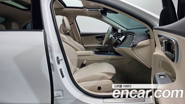 Mercedes-Benz E-Class 2024, фото 15