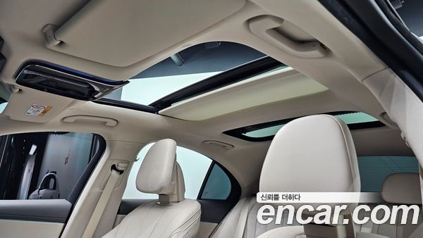 Mercedes-Benz E-Class 2024, фото 31