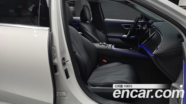 Mercedes-Benz E-Class 2025, фото 15