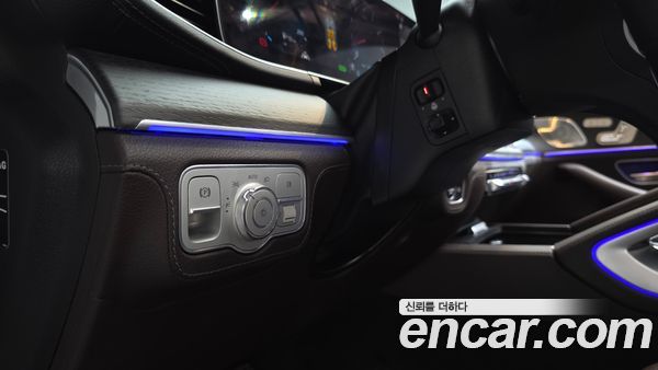 Mercedes-Benz GLS 2021, фото 26
