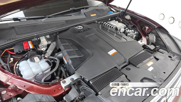 Volkswagen Touareg 2023, фото 6