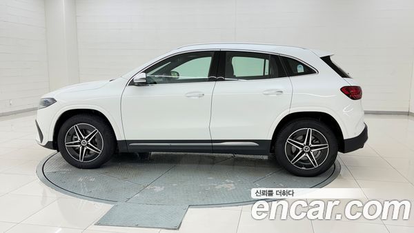 Mercedes-Benz EQA 2026, фото 2